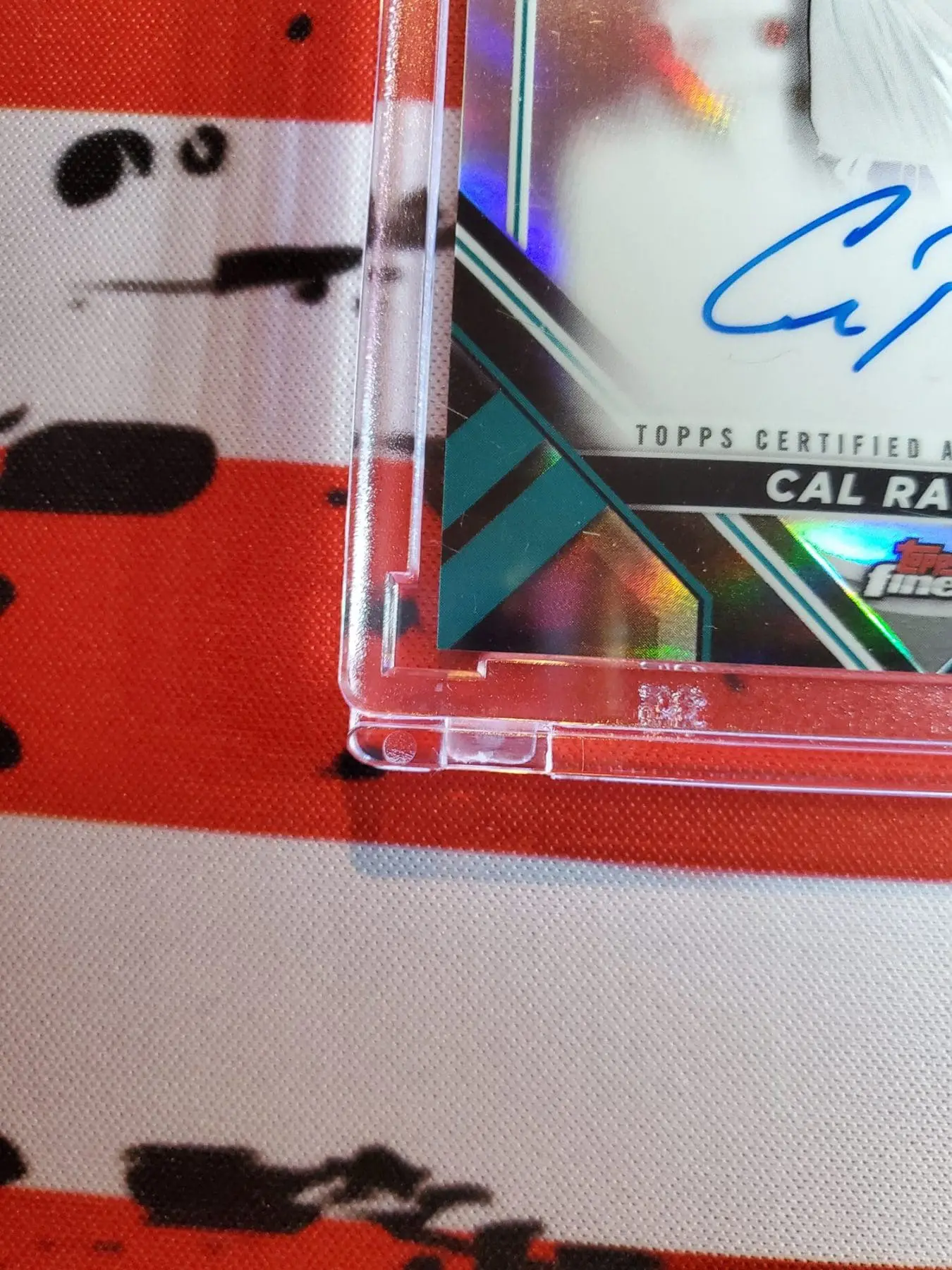 2022 Topps Finest Cal Raleigh Finest Rookie Designs Autograph - Image 4