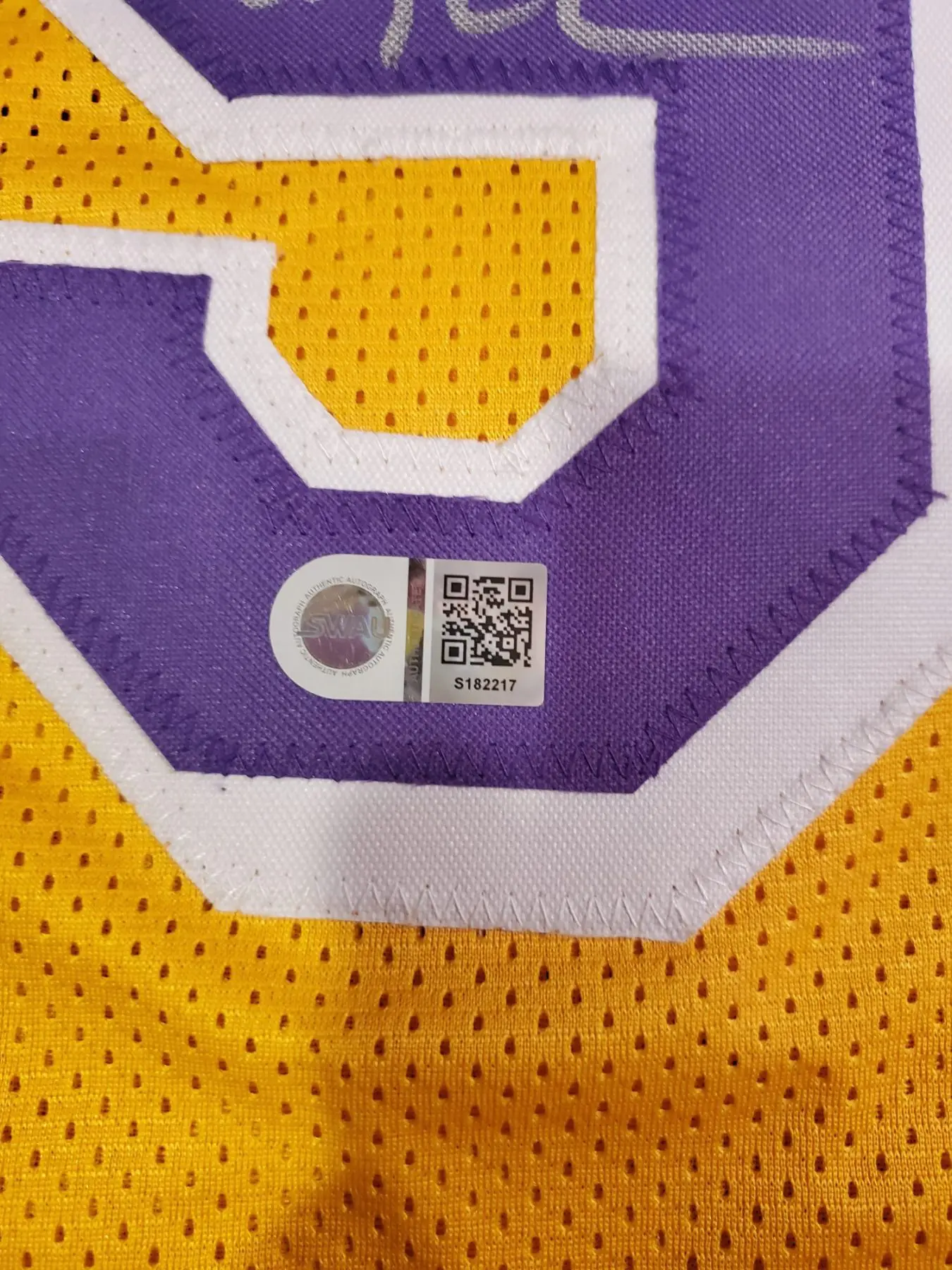 Los Angeles Lakers "Fletch " Jersey Autographed by Chevy Chase W/COA - Image 7