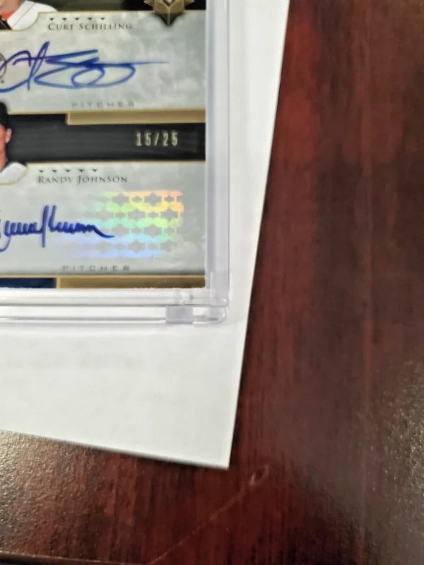 2005 Upper Deck ULTIMATE COLLECTION DUAL SIGNATURES Curt Schilling-Randy Johnson - Image 8
