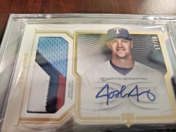 2023 Topps Definitive Collection - Definitive Rookie Patch Autographs Josh Jung - Image 5