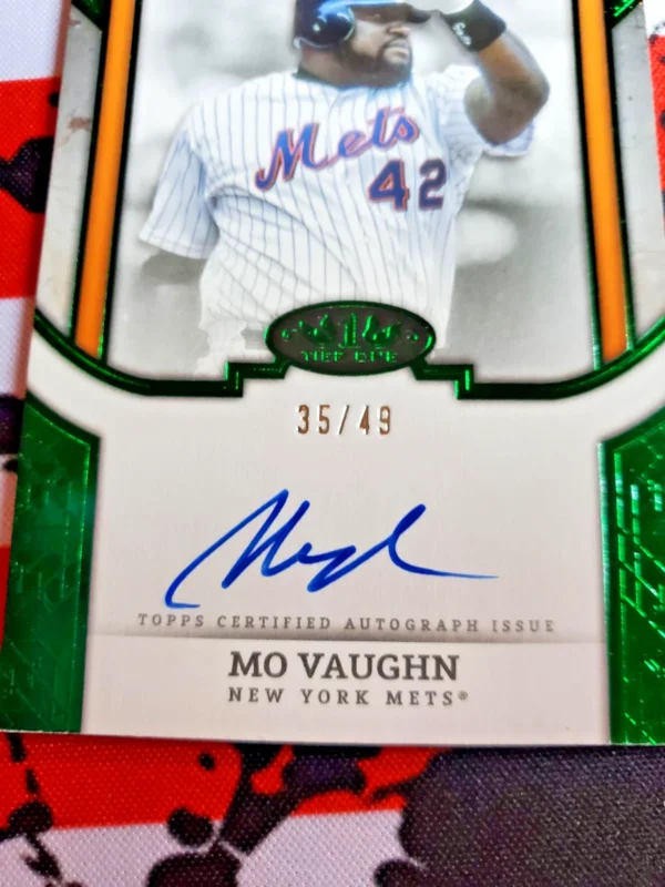2024 Topps Tier One - Tier One Talent Autographs Mo Vaughn #T1TA-MV Green... - Image 2