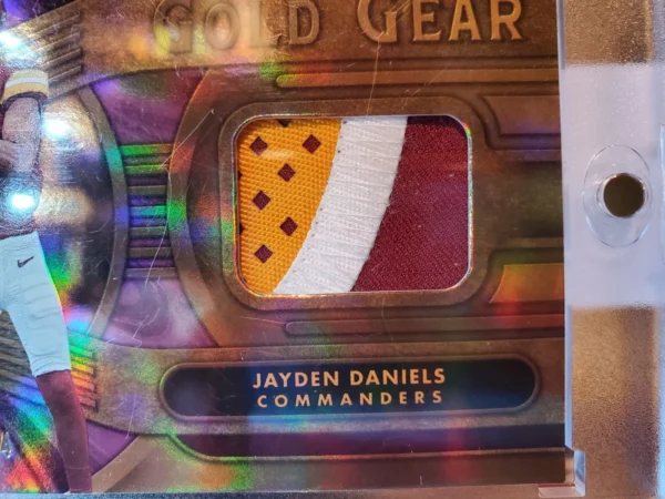 2024 Panini Gold Standard - Rookies Jayden Daniels #102 Rose Gold /24 (RC) - Image 2