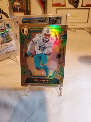 2024 Gold Standard Fotl Jaylen Waddle/13