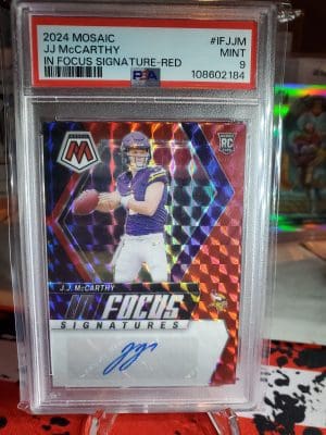 2024 Mosaic JJ MCCARTHY IN FOCUS SIGNATURE RED/199 PSA10